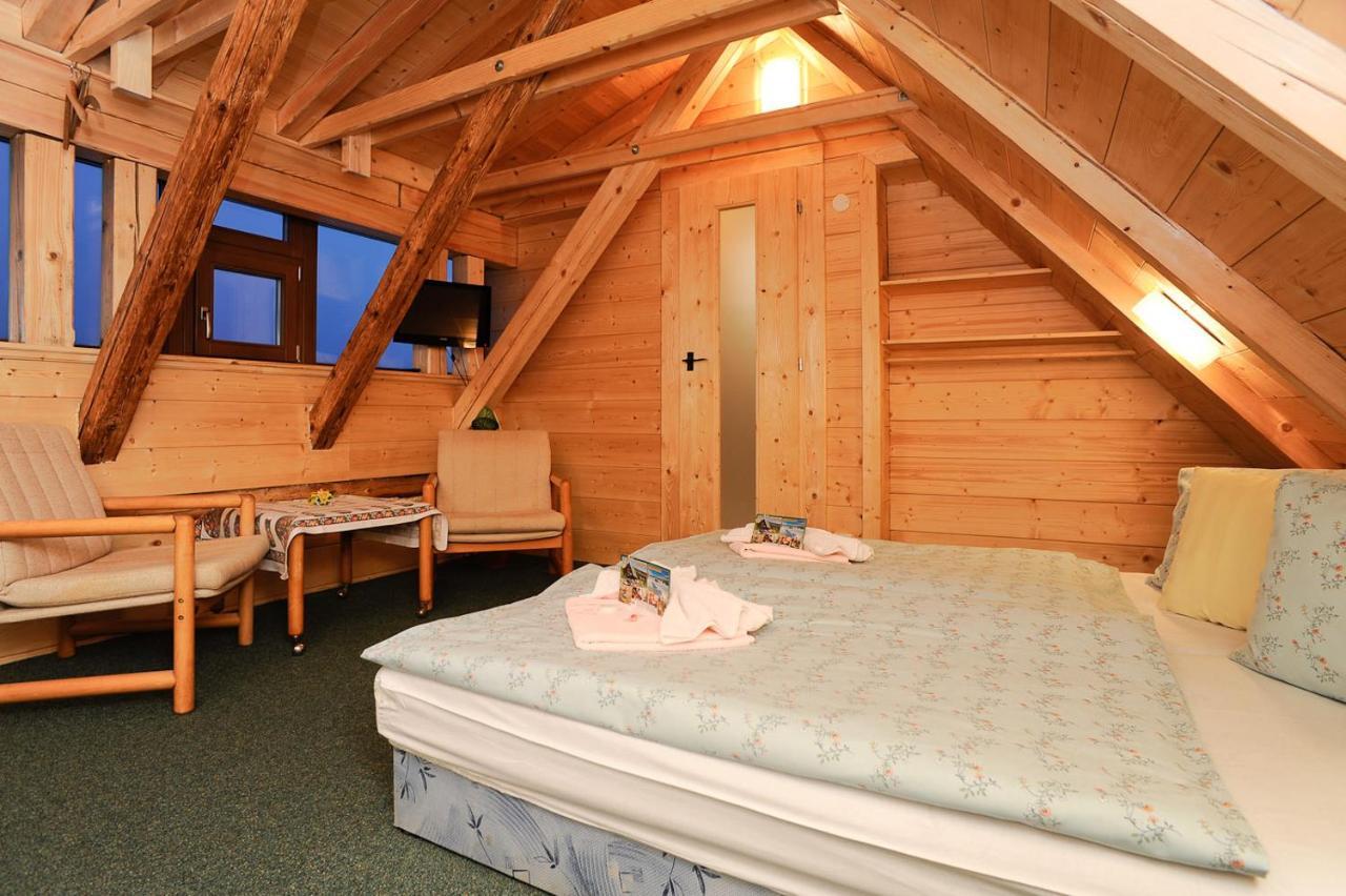 Josefova Bouda -Resort Svaty Frantisek Spindleruv Mlyn Room photo